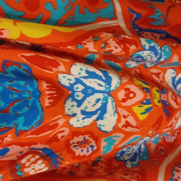 Flying Tomatoe, size L, floral print mini dress with ruffled collar. 100% rayon. - Picture 4 of 12